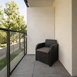 72m2 Manufaktura Prestige With Parking By Rentujemy Διαμέρισμα Λοτζ