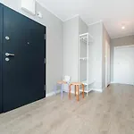 Διαμέρισμα 72m2 Manufaktura Prestige With Parking By Rentujemy Λοτζ