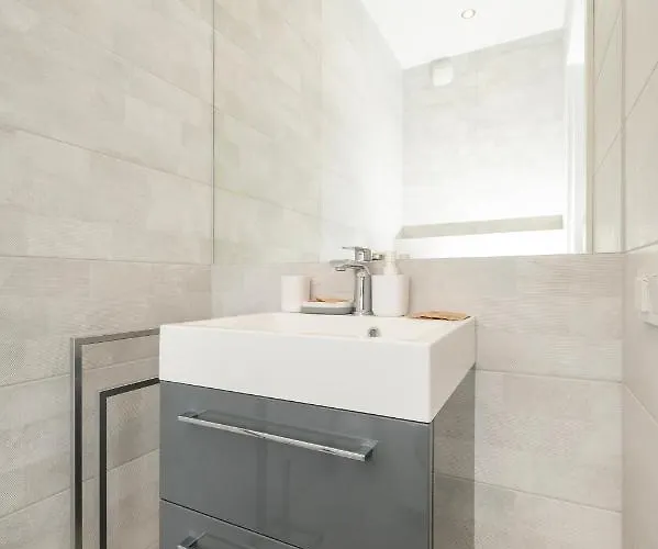 72m2 Manufaktura Prestige With Parking By Rentujemy Lejlighed *