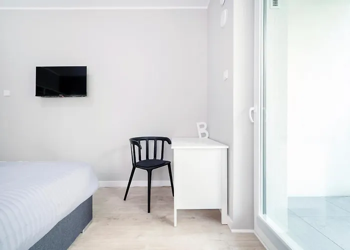 72m2 Manufaktura Prestige With Parking By Rentujemy Lägenhet *