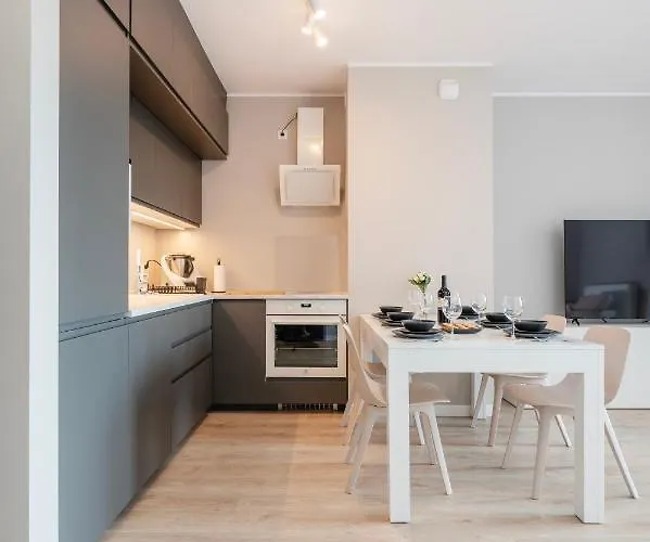 Apartmán 72m2 Manufaktura Prestige With Parking By Rentujemy